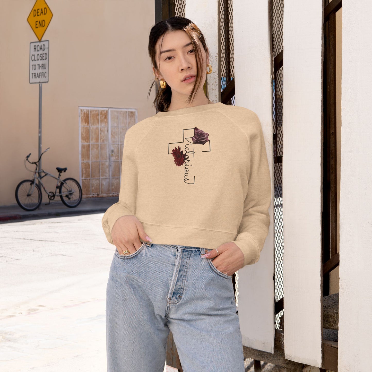 Fleece Pullover with Victorious design